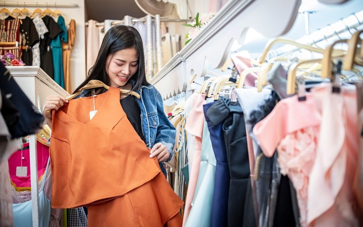 FARFETCH vs Other Luxury Fashion Platform